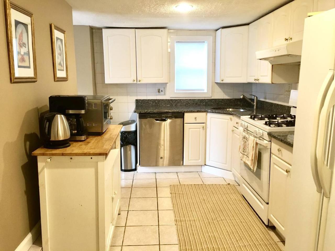 ~*Pet Friendly 30Min To Downtown*~ The Bostonian Villa Buitenkant foto